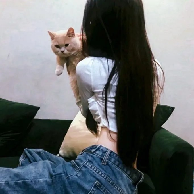 湖畔的女人们